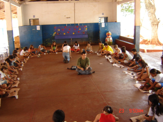 alunos do ensino fundamental e médio da rede pública.