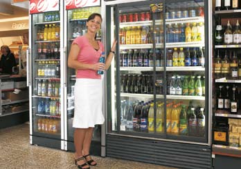 mbos os refrigerantes são usados na refrigeração de produtos lácteos, quer em expositores quer em câmaras para armazenar produtos embalados ou ainda em aplicações de congelação como a armazenagem de