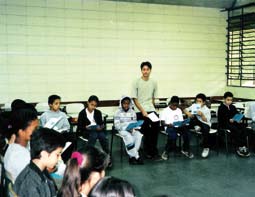 Esse trabalho teve início com o projeto Grêmio em Forma, que pretendia incentivar alunos de escolas públicas de