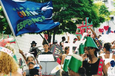 Espaço Criança Esperança Também em 2001, foi inaugurado o Espaço Criança Esperança do Jardim Ângela, uma parceria do Instituto Sou da Paz com a Unicef, Rede Globo, o governo do Estado e o