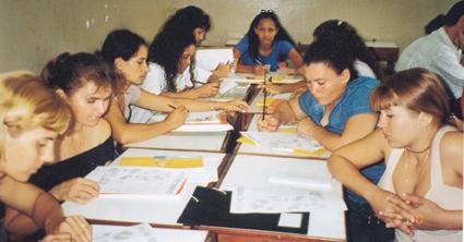 Atividades consideradas boas muitas vezes ainda são de discriminação visual, com ênfase na memorização e na fixação.