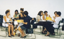 Foto:Arquivo MEC Educadores avaliam o trabalho em pequenos grupos (Parâmetros em Ação, São Luís do Maranhão/MA, nov.