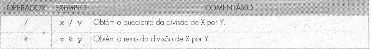 Exemplo: /*linhas de comentário linhas de comentário*/ A região de comentários é aberta com os símbolos /* e encerrada com os símbolos *'/.