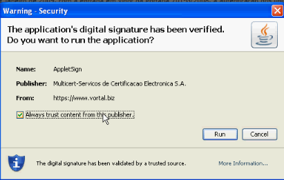 3 Applet: login e assinatura 3.1- Login Depois de introduzir o seu username e password, a página de autenticação com certificado é expandida.