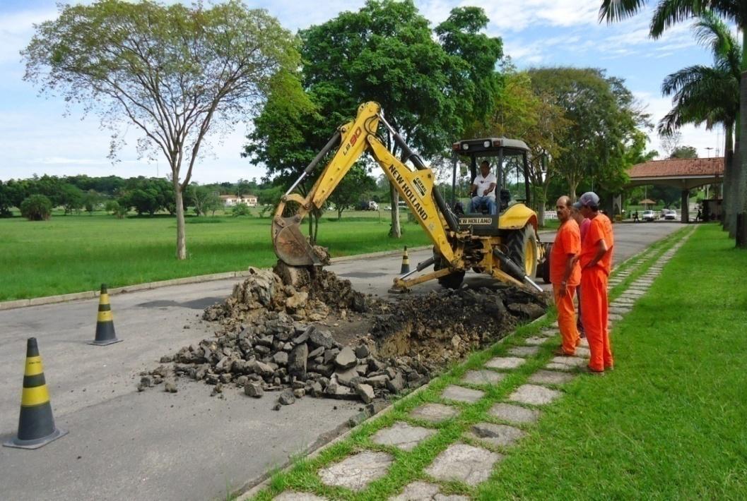 CONTRATO DE PAVIMENTAÇÃO ASFÁLTICA DE RUAS E TAPA-BURACOS Manutenção das vias