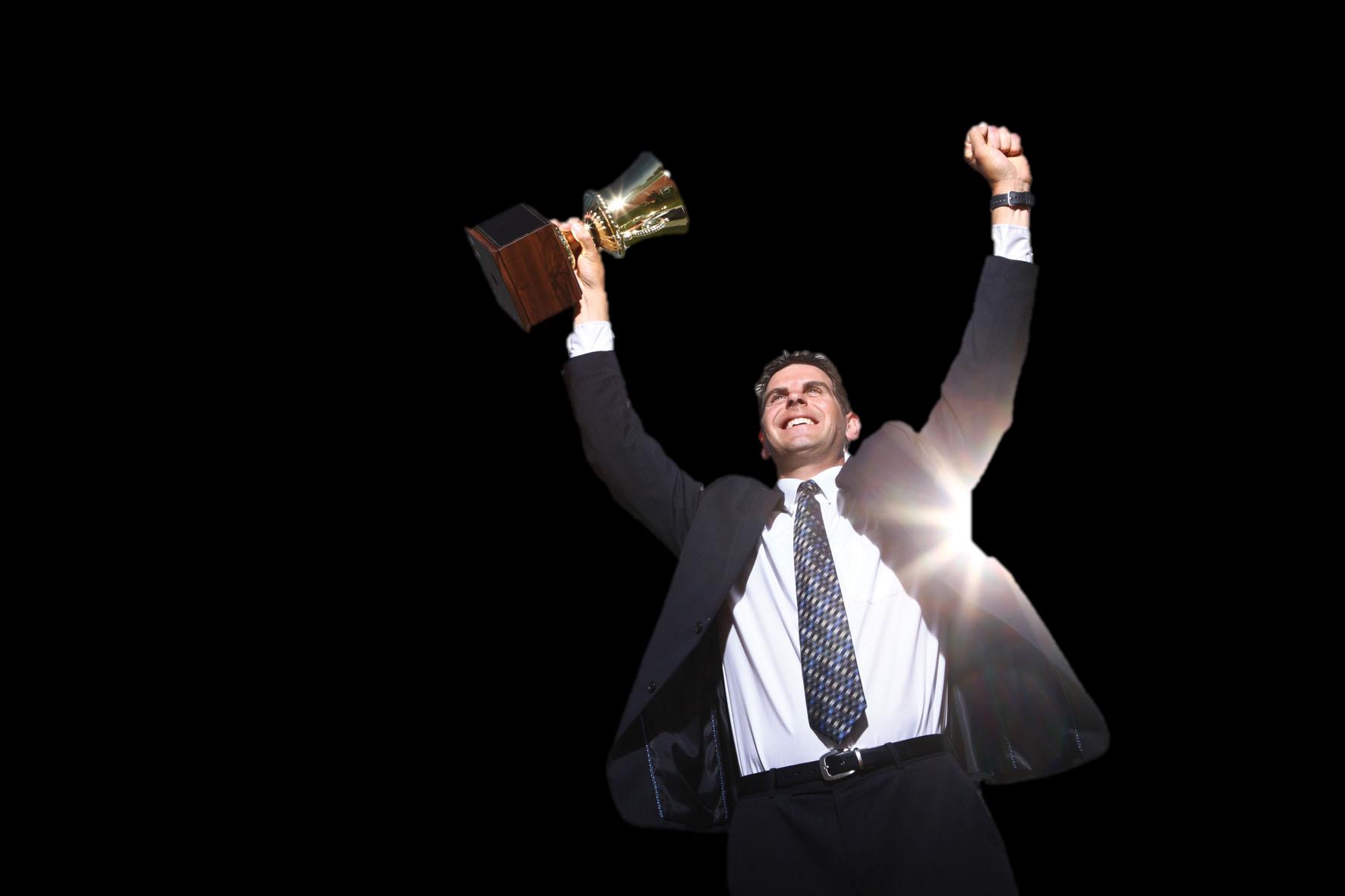 1 Dicas para se tornar um líder de sucesso Supere as expectativas: Um líder de sucesso busca ir
