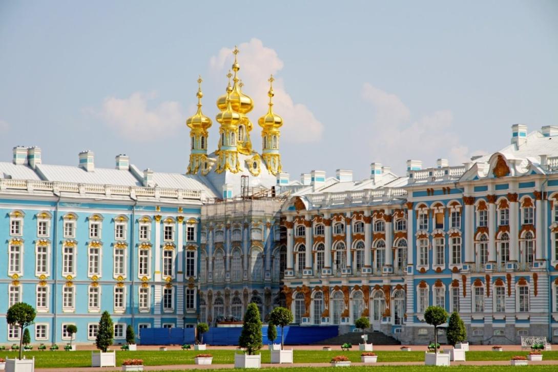 Dia 13 de Setembro- Domingo - São Petersburgo Pela manhã teremos um passeio ao deslumbrante Peterhof e seus lindos jardins.