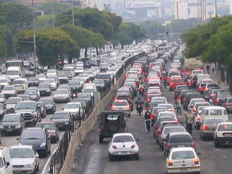 Conheça quem trabalha ou frequenta a região.