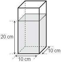 26. (FEI-SP) A figura mostra um recipiente que contém água até uma altura de 20 cm. A base do recipiente é quadrada de lado 10 cm.