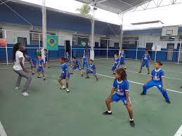 A dança na Escola A Dança é considerada uma arte, sendo