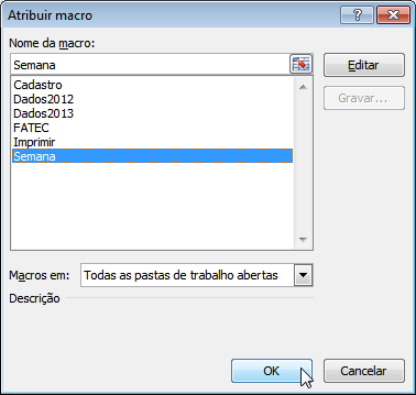 Clique com o botão direito do mouse sobre a figura e escolha