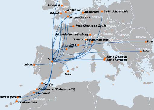 Espanha Madrid e Barcelona OPORTUNIDADES O número de voos semanais a partir das duas cidades espanholas é significativo e a diversidade de companhias deverá facilitar baixos custos o que irá