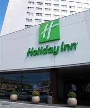 Holiday Inn Porto Gaia 4* PROGRAMA DE REVEILLON 2014/2015 DE 30/12 a 02/01 - Alojamento com pequeno almoço buffet com show cooking; - Tratamento Vip no quarto à chegada; - Festa de Reveillon;