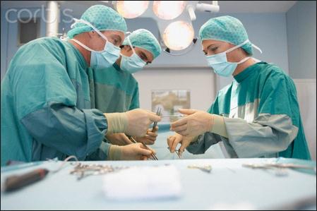 GRAU DE URGÊNCIA - TEMPO Tempo que decorre desde a indicação do procedimento cirúrgico até a sua execução.