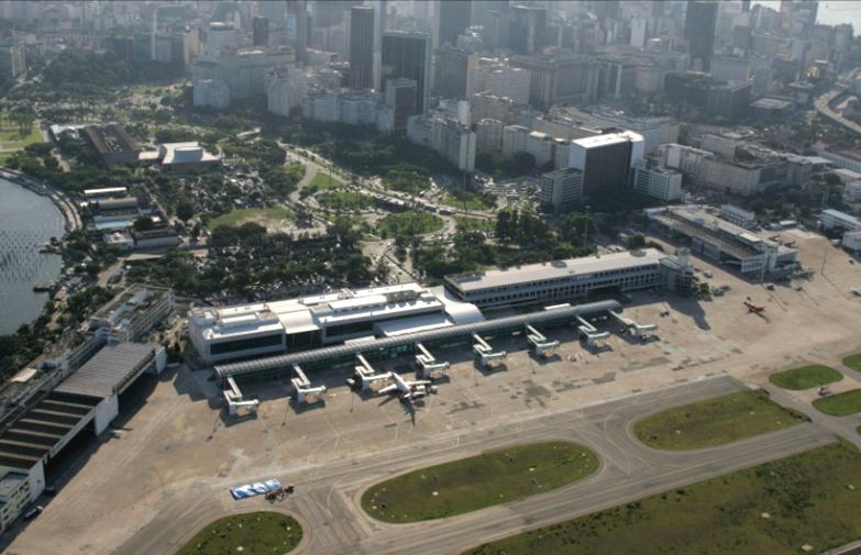 27 Cidade: Rio de Janeiro Aeroporto: Santos Dumont Dados Operacionais 2009 2014 Terminal de Passageiros (m²): 61.090 61.