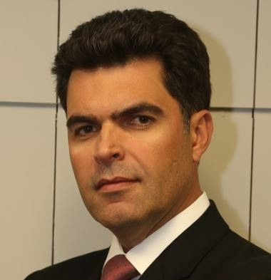 JOÃO ADALBERTO MEDEIROS FERNANDES JÚNIOR 1. ESCOLARIDADE 1.1. COLÉGIO ANCHIETA 1 e 2º Grau Término 1985; 1.2. UNIVERSIDADE LUTERANA DO BRASIL - ULBRA Curso: Ciências Jurídicas e Sociais DIREITO.