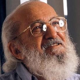 Para Freire, ensinar exige: reflexão crítica sobre a prática, o reconhecimento e a assunção da e identidade ao Longo cultural, da Vida a consciência do inacabamento, a apreensão da