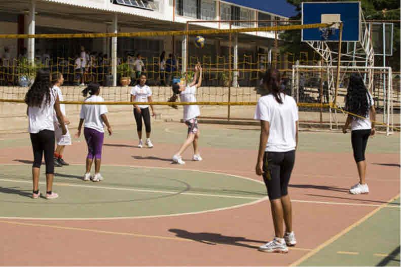 Projeto Proposto O Programa Segundo Tempo constitui-se numa iniciativa do Ministério do Esportes e da Educação para democratizar o acesso à prática