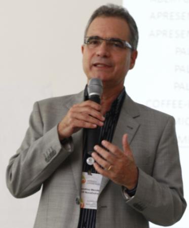 Apresentação Com o propósito de percorrer os extremos da Rodovia Presidente Dutra, o quarto encontro temático do Estrada Sustentável aconteceu em 26 de fevereiro de 2013, no Centro Social São Vicente