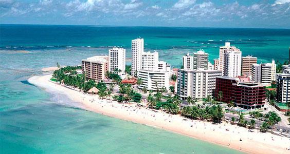 Maceió é um município brasileiro, capital do estado de Alagoas, situado na microrregião homônima e mesorregião do Leste Alagoano, Região Nordeste do país. Ocupa uma área de 510,655 km².