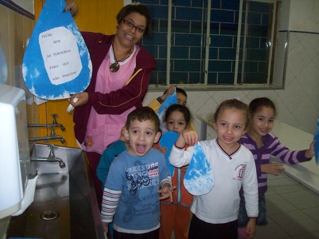 SÃO CAMILO SOCIAL Informativo Semanal - Equipamentos Sociais - Sociedade Beneficente São Camilo-SP Atividades ambientais marcam semana no Centro de Educação Infantil Jardim Antártica Produzido pela