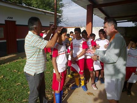 SESI-SP ATLETA DO FUTURO CONTRAPARTIDAS PREFEITURA PROFESSORES COM CREF FICHA DE INSCRIÇÃO E EXAME MÉDICO Campos preenchidos pelo participante maior de 18 anos: Nome do participante: RG: CPF: