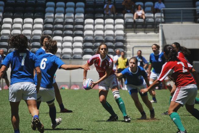 4º Campeonato Mundial Universitário Rugby Sevens 21 a 24 de Julho de 2010 Porto, Portugal Sumário: 1. RESUMO DIA 2 2. AGENDA DIA 3 3. ENTREVISTA: RUI CARVOEIRA 4. ENTREVISTA: MARIA VASQUEZ 1.