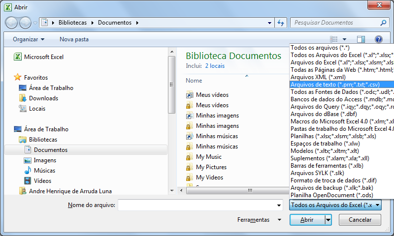 1) Clique em Arquivo. 2) Clique em Abrir. Selecione a opção Arquivos de texto.