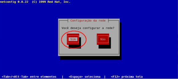 gateway 192.168.0.1 Configuração IP dinâmico DHCP: # The loopback network interface auto lo iface lo inet loopback auto eth0 iface eth0 inet dhcp gateway 192.168.0.1 Em distribuições Red-Hat/Fedora e Mandriva acesse as configurações de rede em modo texto os arquivos /etc/resolv.