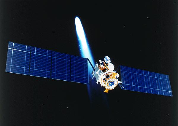 4 Deep Space 1 A Deep Space 1 (Figura 4) é a primeira de uma série de demonstrações tecnológicas de sondas desenvolvidas pelo programa Novo Milênio da NASA.