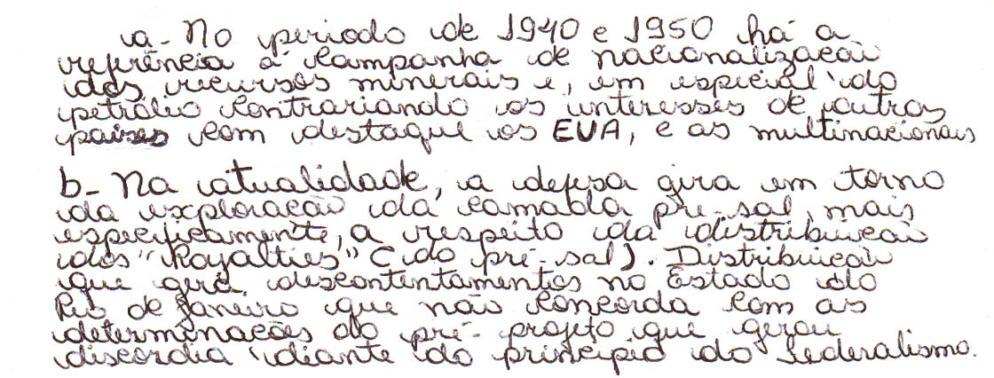 QUESTÃO 11 Analise as imagens. Disponível em: <www.guilhermefonseca.wordpress.com>. Acesso em: abr. 2010. ISTOÉ, São Paulo, 24 mar. 2010, n. 2106, p. 40.