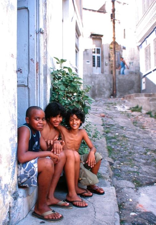 MELHORIA HABITACIONAL PARA QUEM VIVE NA REGIÃO Urbanização dos Bairros da Saúde, Gamboa, Livramento e Morros do Pinto e da Providência