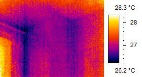 Fig. 8 - Análise de uma ponte térmica numa fachada Note-se que, como anteriormente referido, a termografia poderá ser sempre acompanhada, complementada, ou aferida, por outros equipamentos, quando