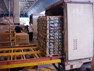 Aeroporto Internacional de TERMINAL DE CARGAS Principais Produtos Exportados Frutas Carnes resfriadas