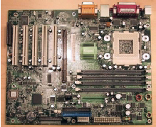Outros componentes Placa Mãe; Barramento; Clock; Microprocessador; Tecnologia de Reconhecimento de Instruções do Processador.