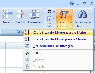 Depois selecionamos os dados, clicamos na barra de ferramentas em classificar e filtrar e selecionamos classificar do menor para o