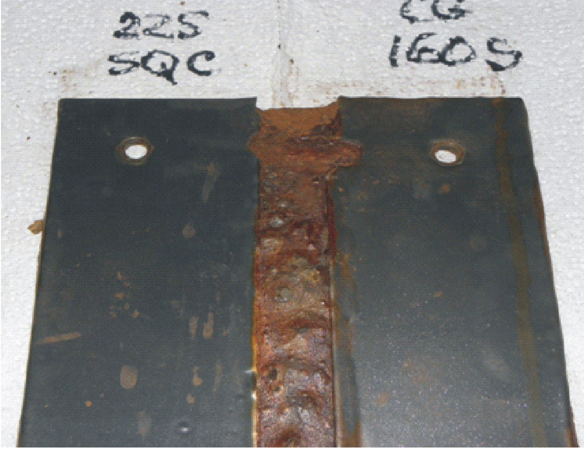 TESTES DE CAMPO FlueGard-225SQC x CorrosionGard TM -160S Aplicação de FlueGard-225SQC e CorrosionGard TM -160S numa única placa Esta placa