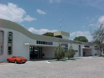 CENTRO-LESTE Aeroporto Internacional de Salvador Aeroporto Internacional de Maceió Aeroporto de Aracaju Aeroporto de