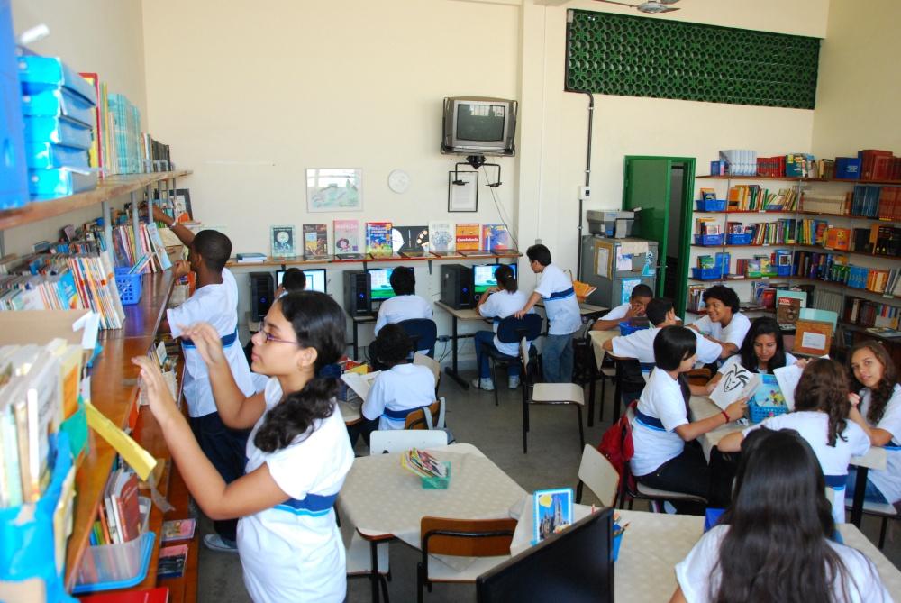 PROGRAMAS E AÇÕES Para garantir uma educação de qualidade, a Secretaria Municipal de Educação do Rio de Janeiro desenvolve