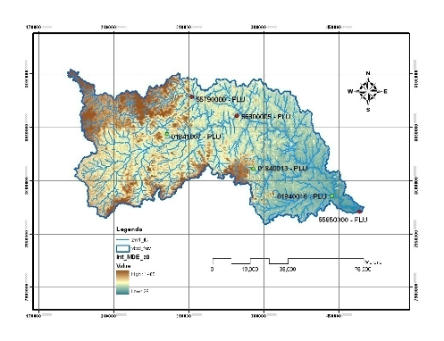 2. MATERIAIS E MÉTODOS Área de Estudo A área de estudo desse trabalho, compreendeu a Bacia do Rio São Mateus que drena águas de uma área de aproximadamente 19.000 km², sendo 13.
