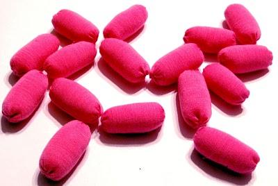 BACILOS GRAM-NEGATIVOS Enterobactérias Provas bioquímicas ENTEROBACTÉRIAS IMPORTÂNCIA CLÍNICA A maioria das enterobactérias é encontrada no trato gastrointestinal de humanos, no reino animal, na
