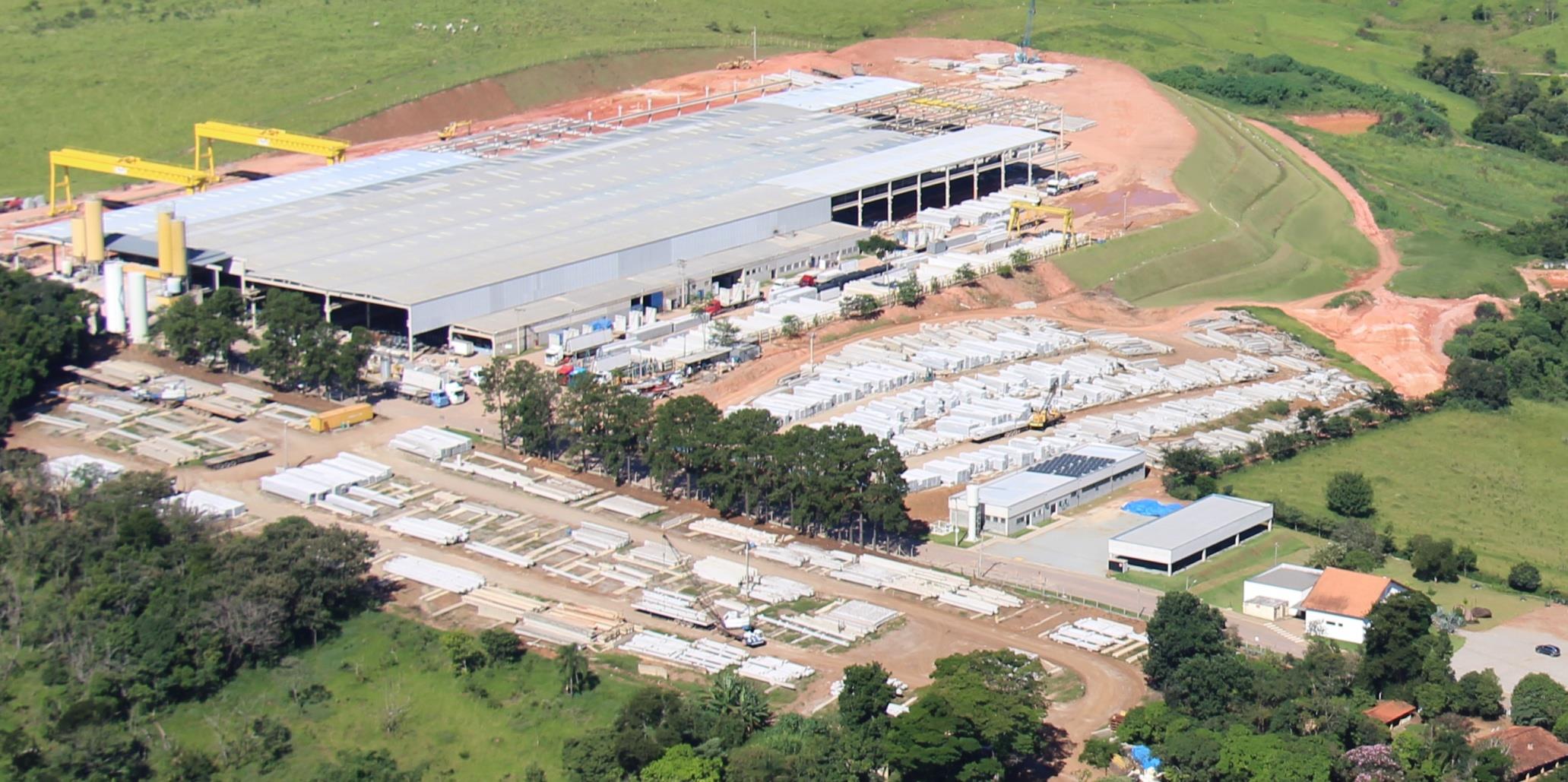 LEONARDI - Fábrica Atibaia Área de 300 mil m², com 25