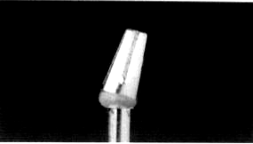 Pilares Para Soldar ou Frezar: IMPLANTES DENTÁRIOS Também estão disponíveis pilares análogos de uma só peça para soldar ou frezar.