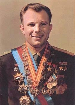 Omovimento dosastros vistode fora daterra 12 de Abril de 1961, Yuri Gagarine ficaria conhecido