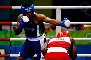 Capítulo 1 Boxe PRINCIPAIS REGRAS 1 2 3 4 O formato da disputa Olímpica é por eliminação direta. As chaves contam com 16, 26 ou 28 participantes, dependendo da categoria.