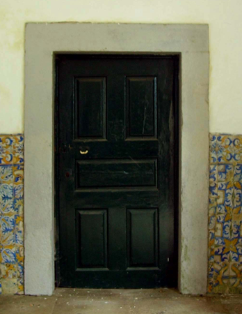 Fig. 220 - Azulejos da galilé do tipo tapete, padrão, séc. XVII. Foto do Autor, 2006.