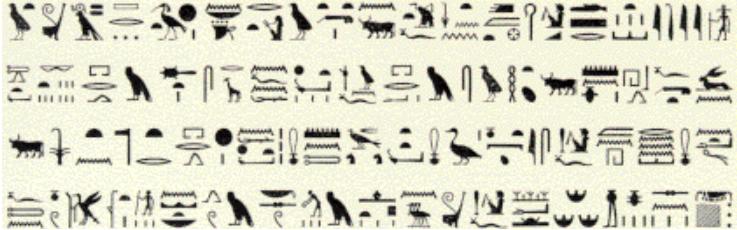 Em Karnac e Luxor subsistem obras, com linhas sólidas e grandiosas, a saber: (A) sarcófagos inteiramente decorados em madeira. (B) esfinges simbolizando o sol e a lua.