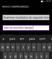 Usar o email Para verificar o email Em Iniciar, selecione o bloco do email que você deseja abrir. Toque em Sincronizar para verificar se há novas mensagens.