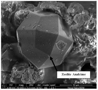 Prof. Renê Macêdo Fundamentos da Geologia Exemplos de Hábitos Cristalinos Descrição Macroscópica de Minerais Propriedades Físicas dos Minerais HÁBITO CRISTALINO / FORMA CRISTALINA É a forma