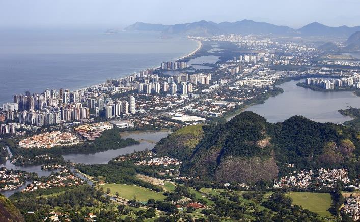 O Elevado do Joá recebeu uma duplicação, com a construção de vias elevadas e dois novos túneis em paralelo ao viaduto existente, que operam na direção São Conrado-Barra, mas podem ter o tráfego